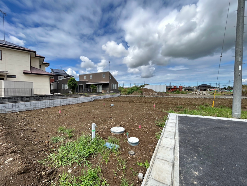 1号棟　前面道路含む現地写真（2026/09/05撮影）