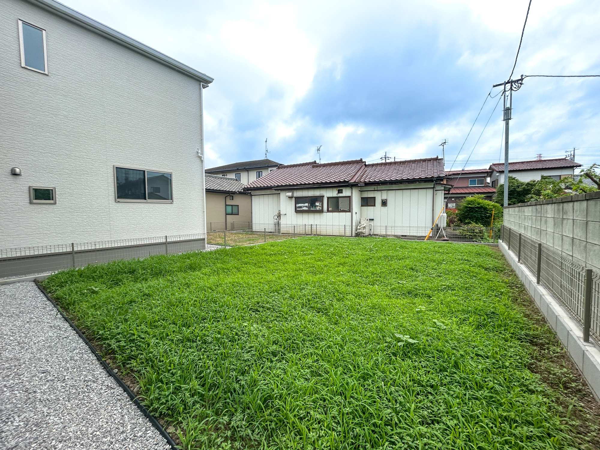 高崎市岩鼻町2期　新築住宅全2棟の庭|お庭での家庭菜園・ガーデニングを通じて、お子様と一緒に育てていくと、思い出も増えていきそうですね♪