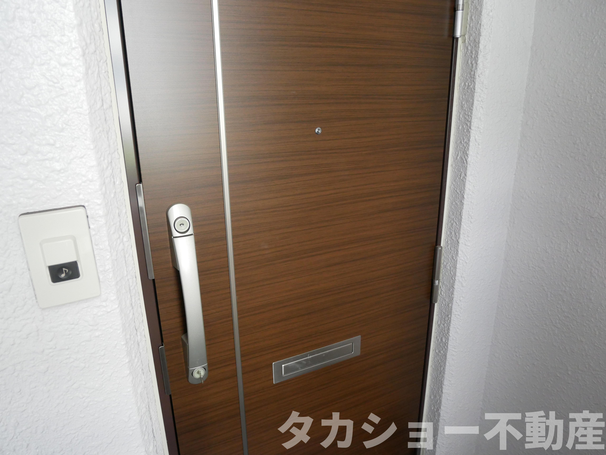 ハイム若草の玄関|シンプルで使いやすい玄関です