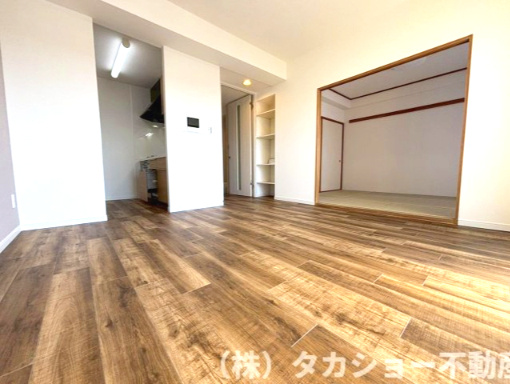 ロイヤルステージ東千葉の居間・リビング