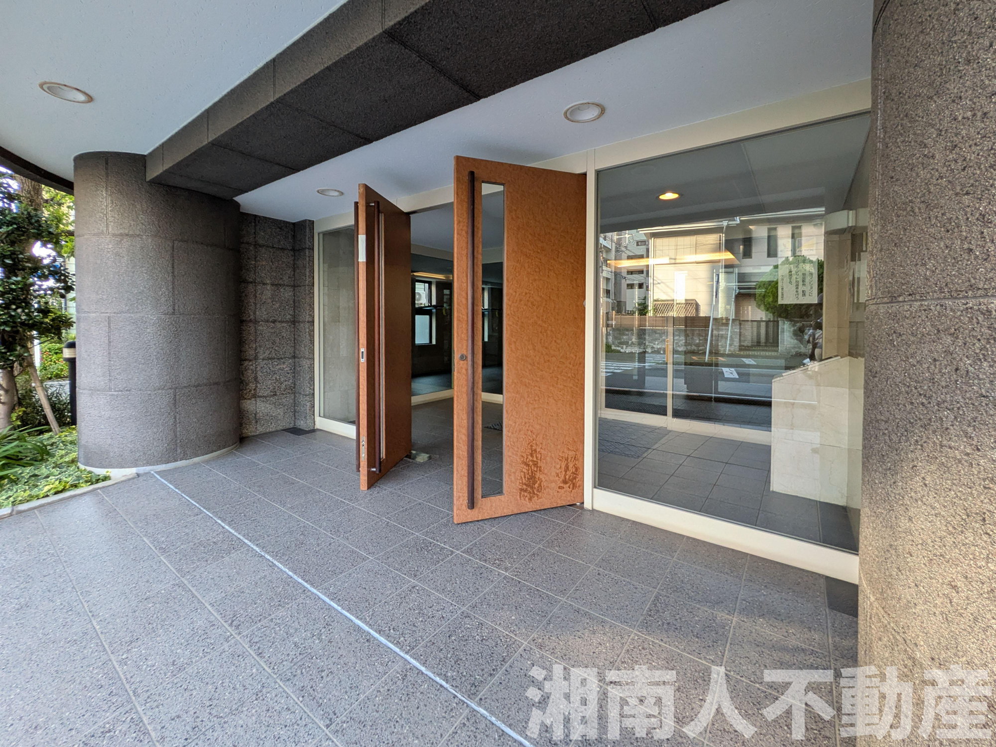 サンヴェール藤沢のエントランス|建物の内部です