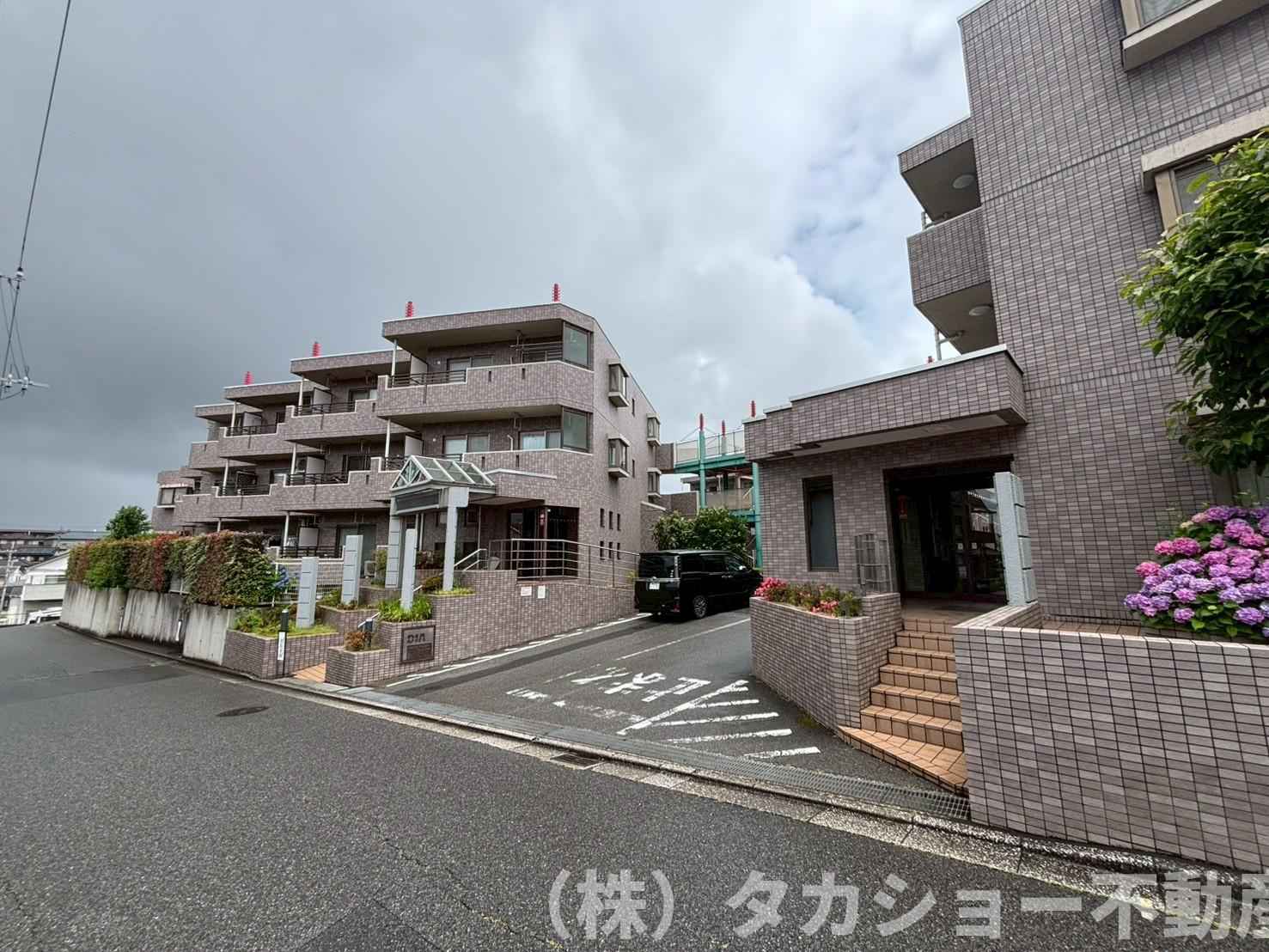 ダイアパレス桜木駅前の外観