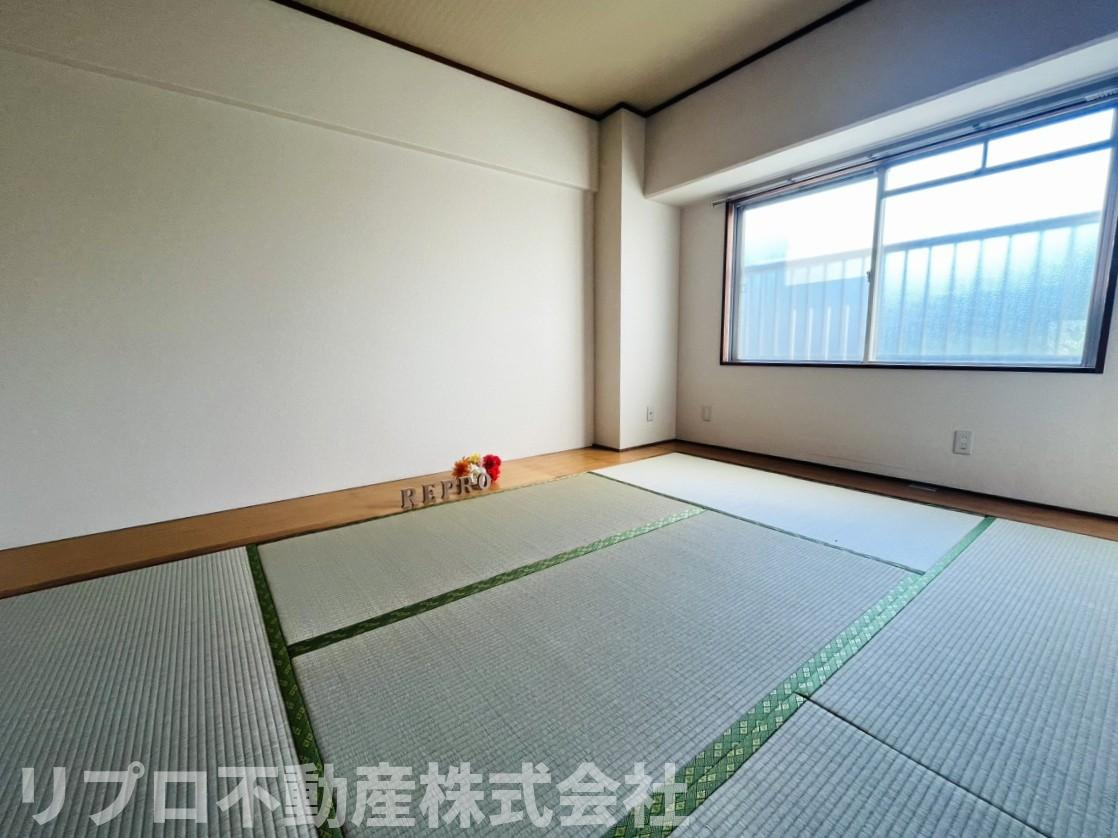 北柏ライフタウン3号棟1階の和室|クロス交換、畳表替えで気持ち良い和室です