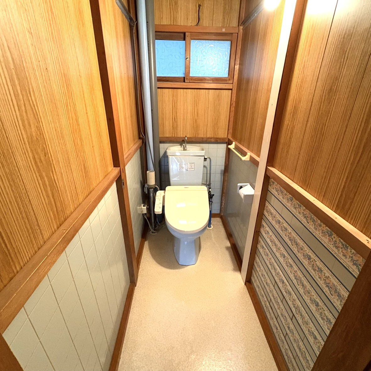 室蘭市水元町4-21　中古住宅のトイレ|1階