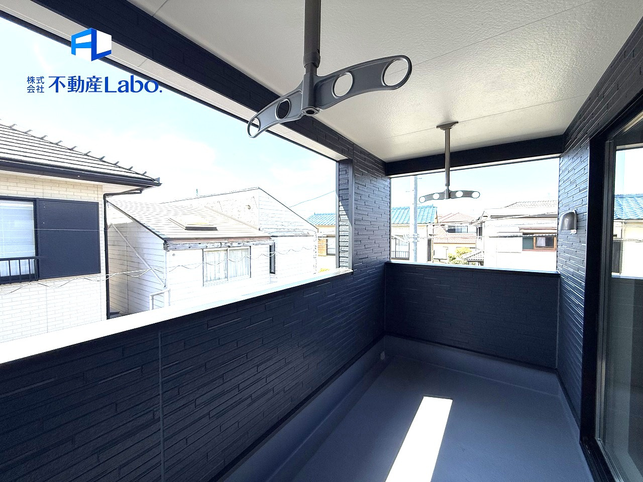 クレイドルガーデン　函南町仁田第12のバルコニー|●インナーバルコニー●
屋根付きのインナーバルコニーは、急な雨が降ってしまっても安心♪