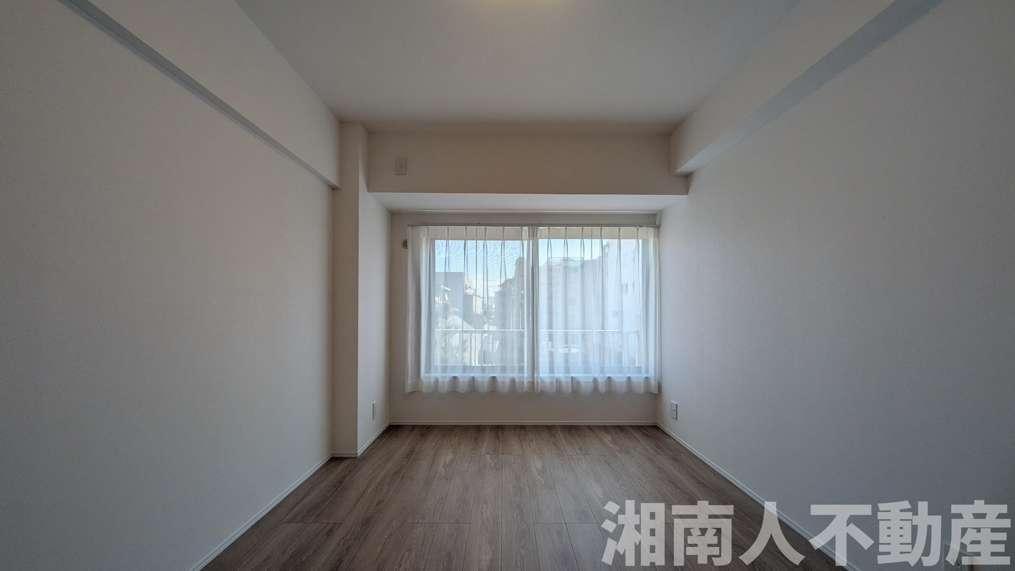 東海鵠沼マンションの洋室