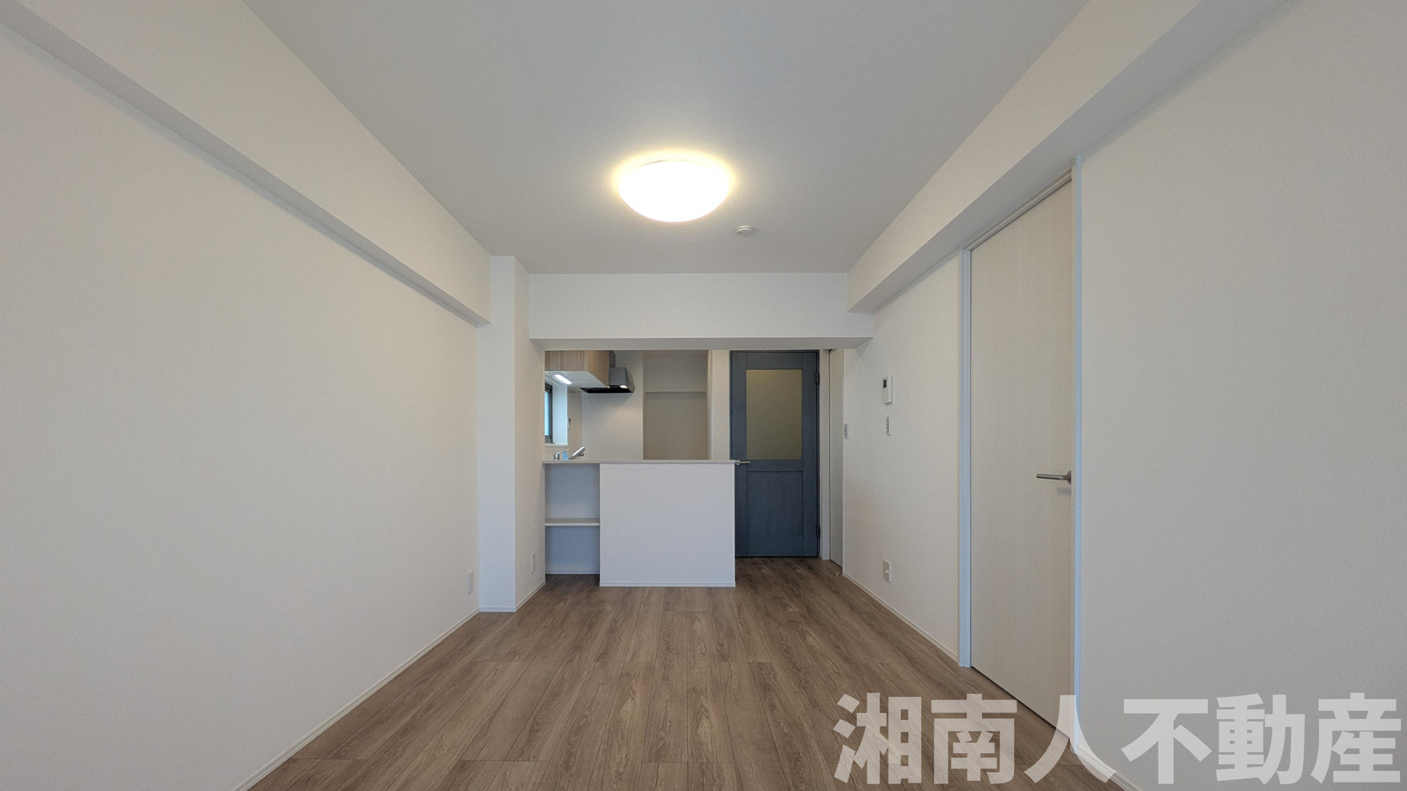 東海鵠沼マンションの居間・リビング|こちらの居間で趣味の時間をお楽しみください