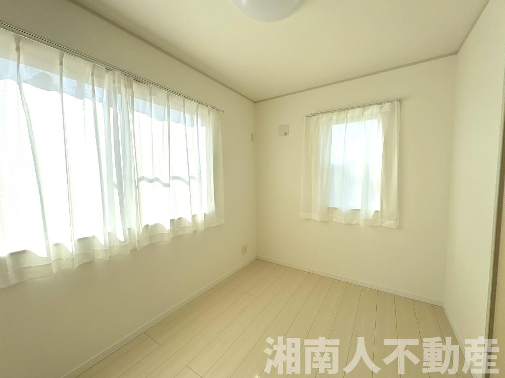 茅ヶ崎市松林一丁目戸建の洋室|使い勝手のいい洋室です