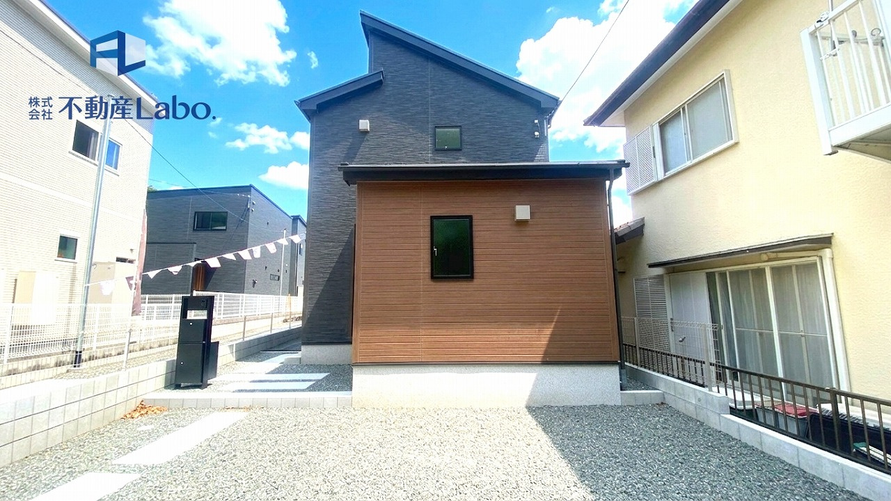 リナージュ　清水町徳倉第1期　全2棟　新築戸建ての外観|●外観●
閑静な住宅街に位置し、落ち着いた住環境が魅力です☆
陽当たりや周辺環境など、現地でご体感ください♪