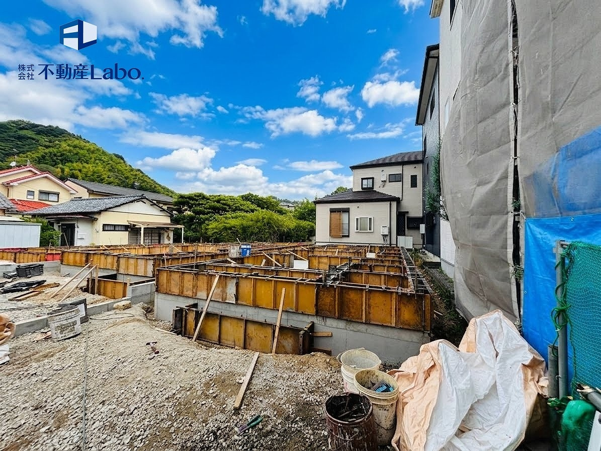 リーブルガーデン 清水区蜂ヶ谷　全3棟の外観|完成に向けて工事が着々と進行中♪
現地では建設の様子をご覧いただけます♪