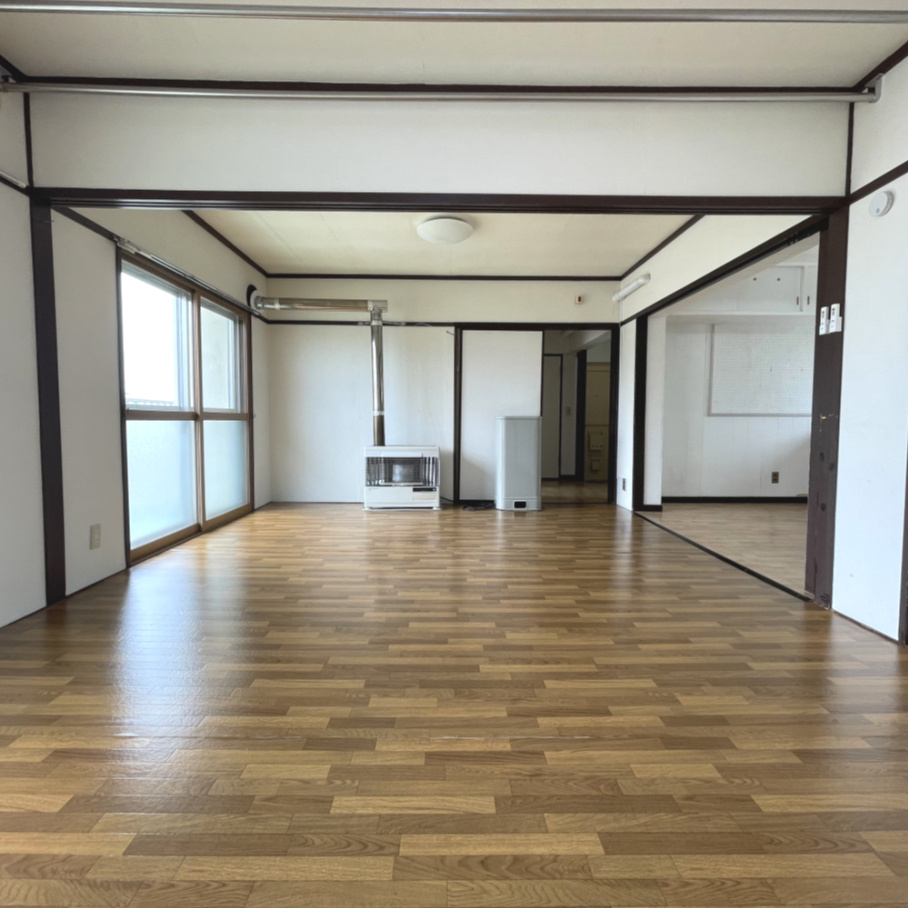 室蘭市高砂町2丁目7-6　高砂ハイツD棟の居間・リビング