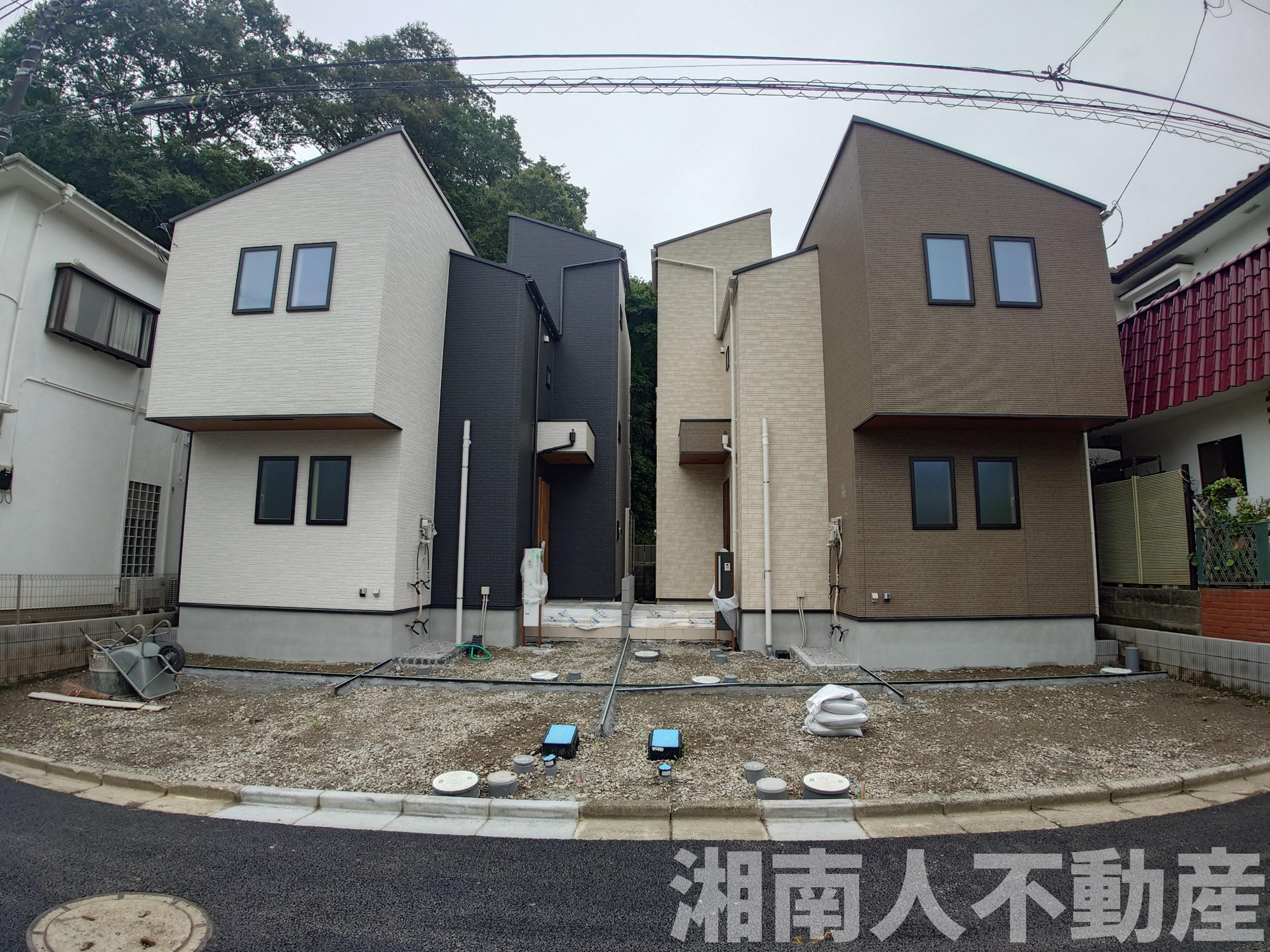 平塚市高根１丁目１８－１８新築戸建ての外観|きれいな外観です
