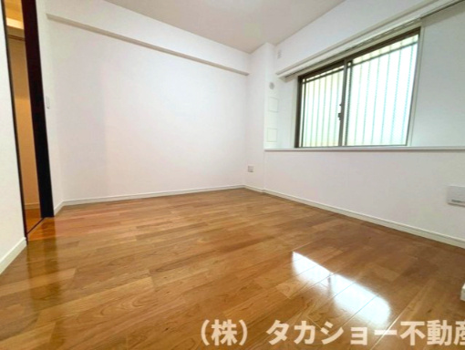 メビウスブレイン西千葉の洋室|明るい洋室です