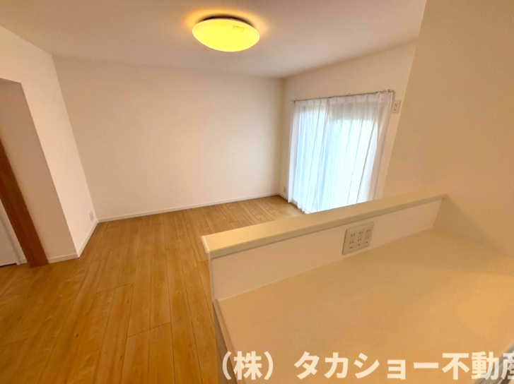 高洲三丁目住宅　19号棟の居間・リビング|ゆったりとしたリビングです