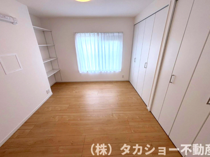 高洲三丁目住宅　19号棟の寝室|使い勝手のいい寝室です