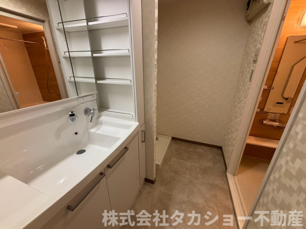 ちはら台ファミールハイツ　7号棟の独立洗面台