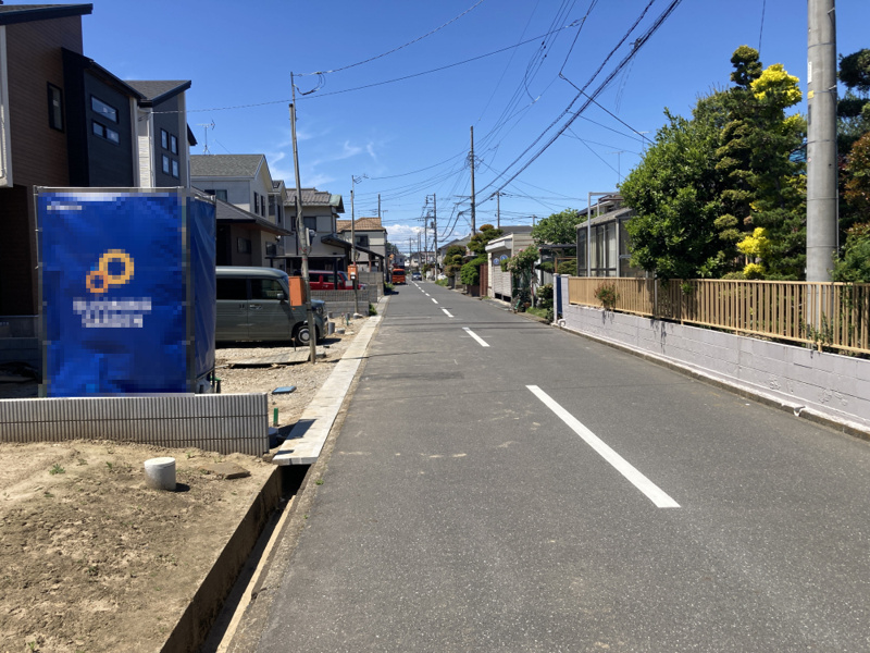 久喜市栗原4丁目（全3棟）前面道路