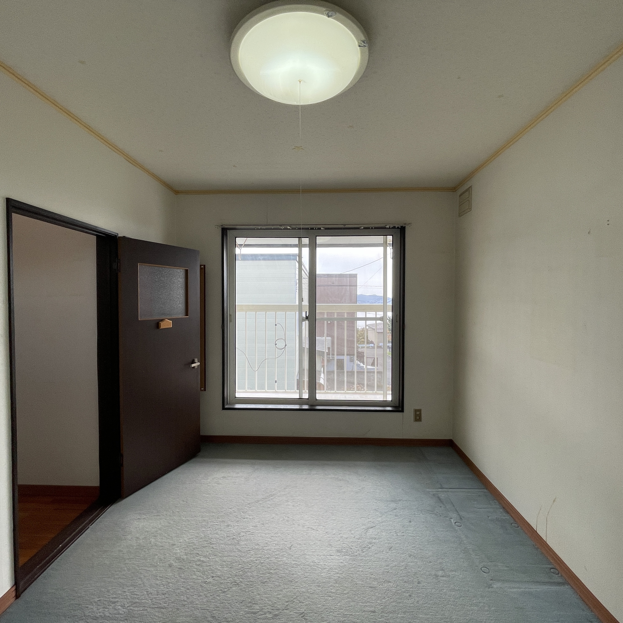 室蘭市白鳥台１丁目30-20　中古住宅の洋室