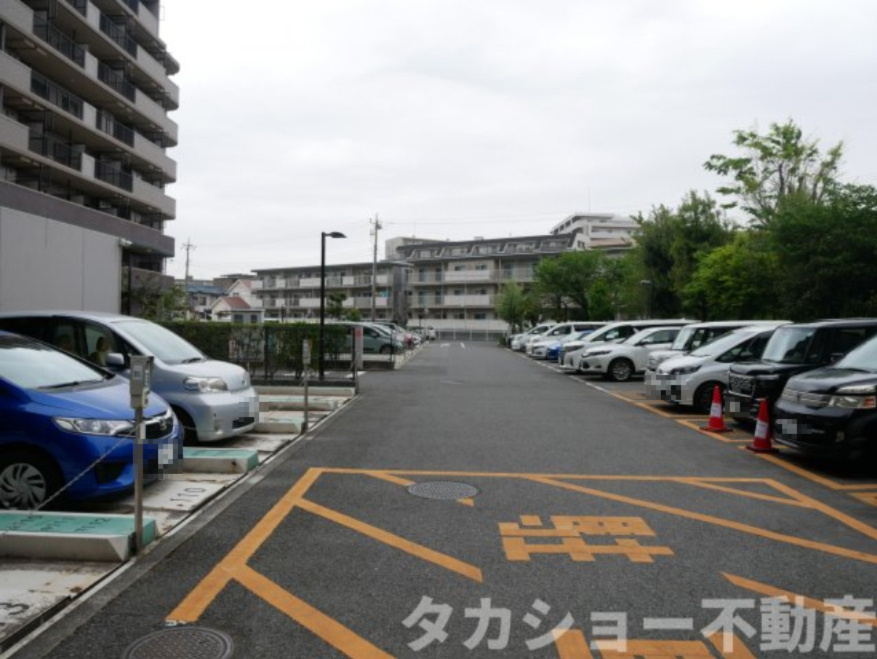 アクアフォレスタ・ルネ稲毛の駐車場|駐車スペースもあります