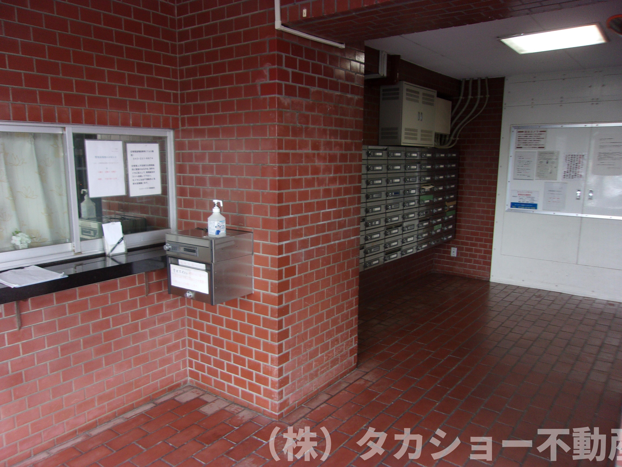 シャトードラペのエントランス