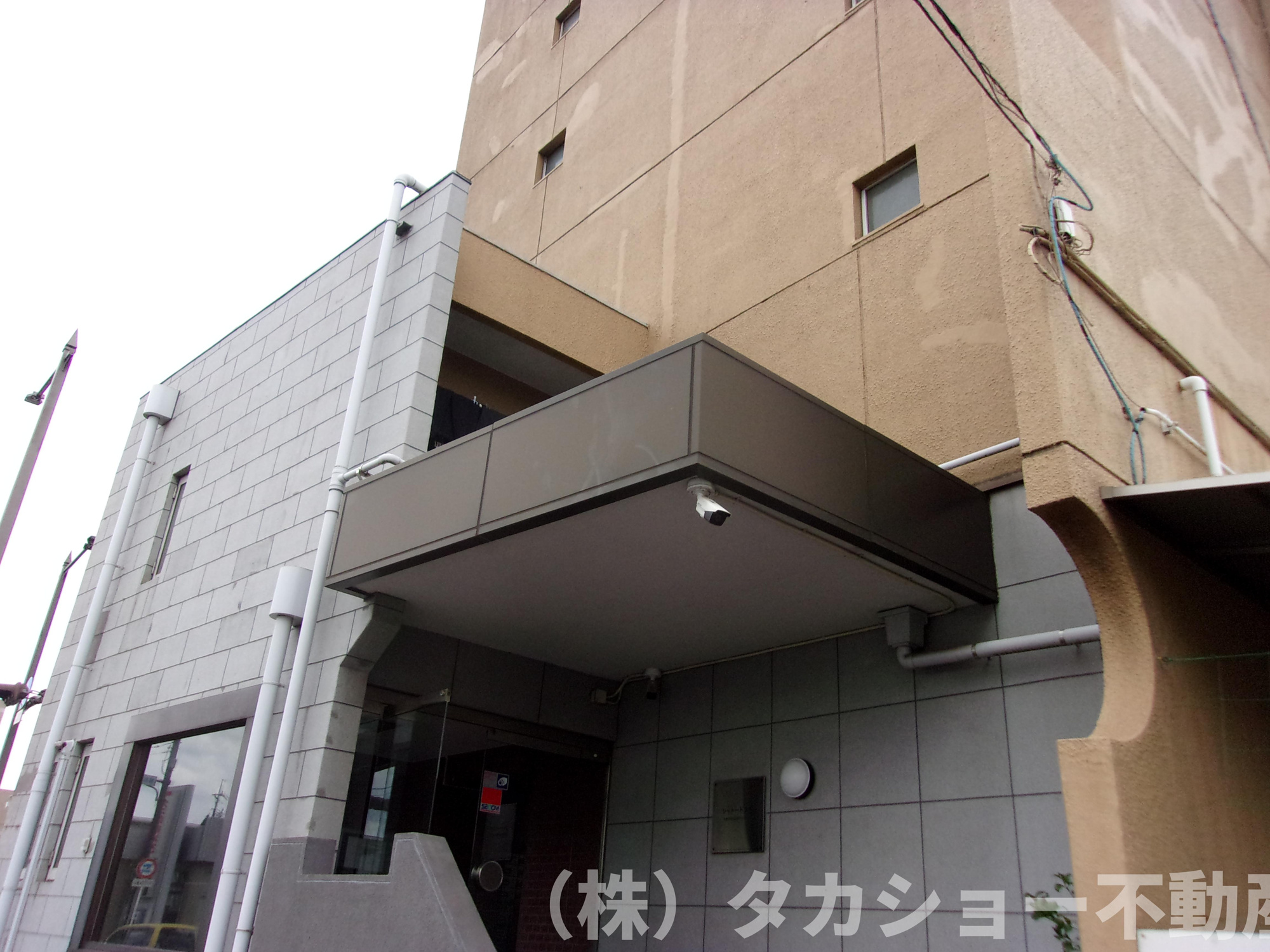 シャトードラペの外観