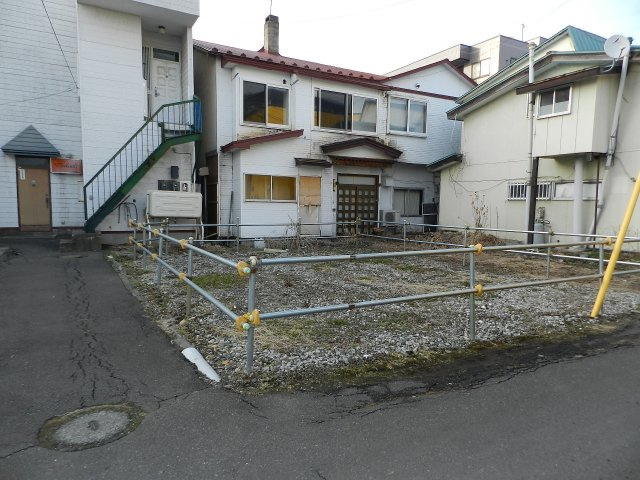 登別市中央町2丁目3-15、17　土地のその他