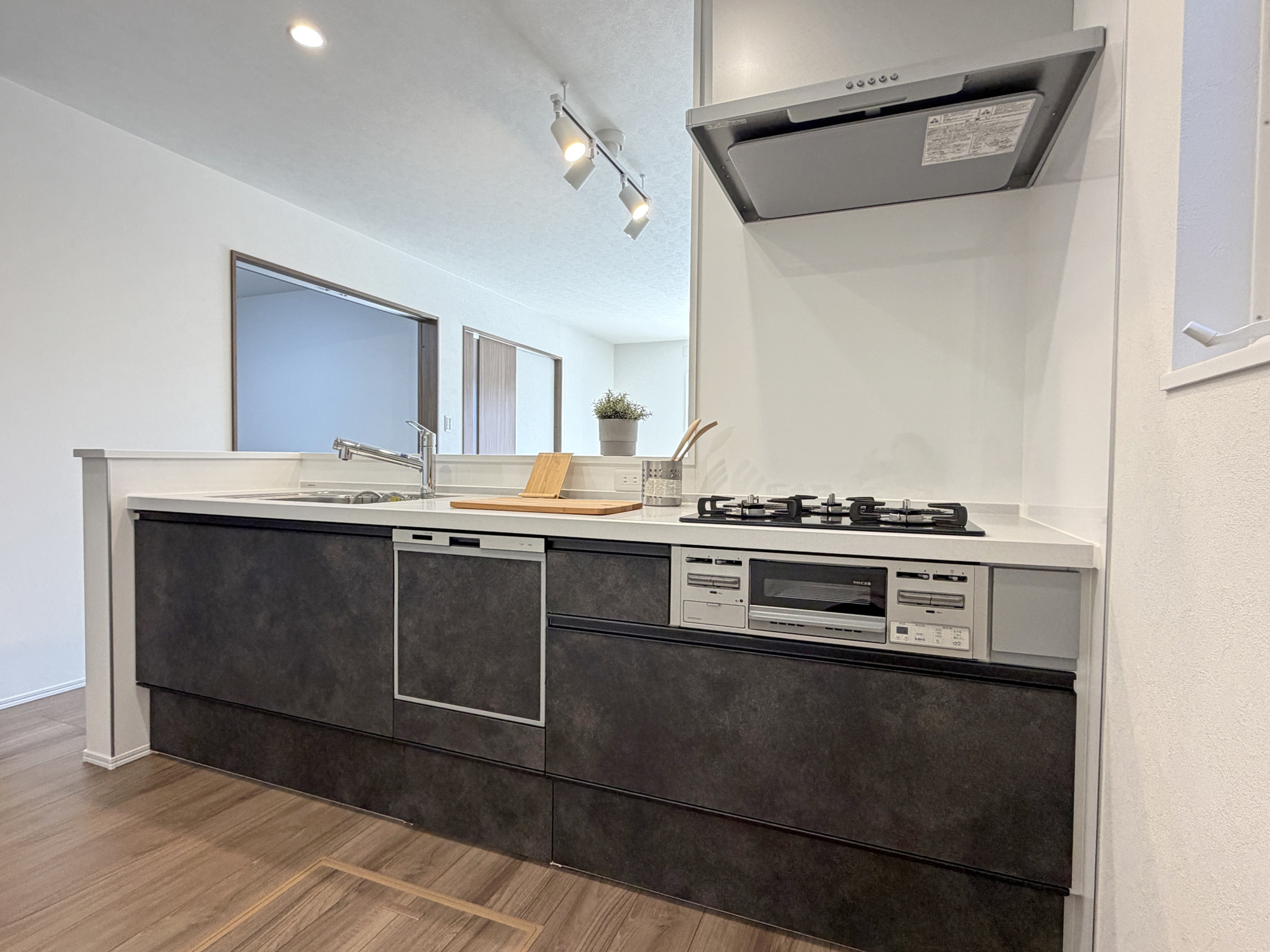 【一宮市三ツ井 限定1邸】ワイド間口×長期優良住宅のキッチン