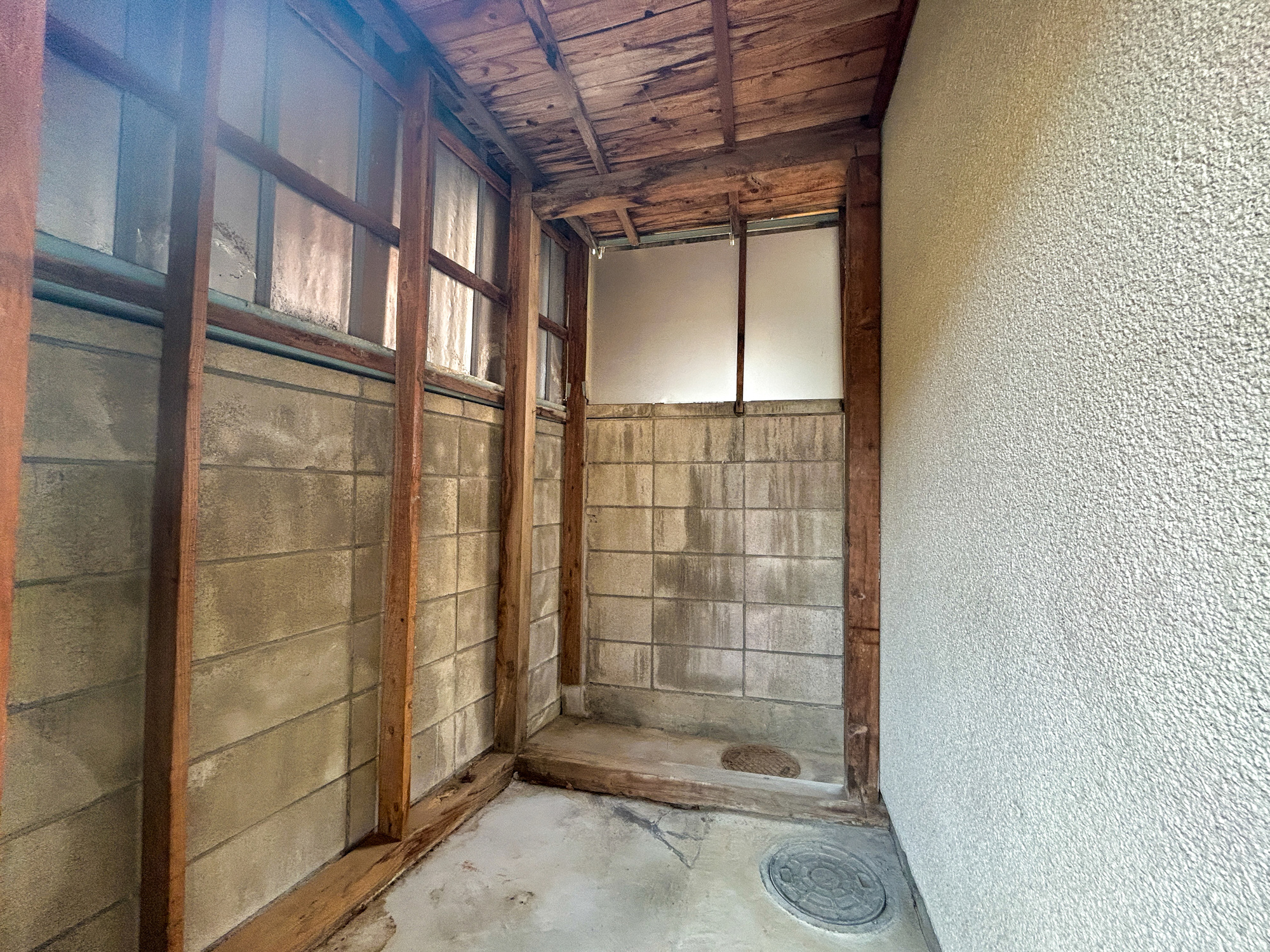 前橋市下細井町　中古物件の設備|屋外で使ったものを収納に適している物置♪