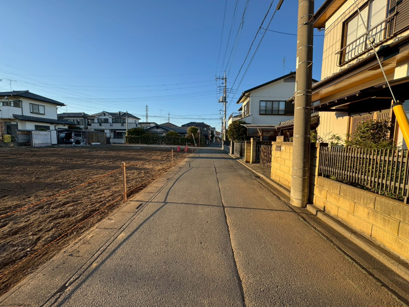 北本市本宿６丁目３区画　３号地　前面道路写真