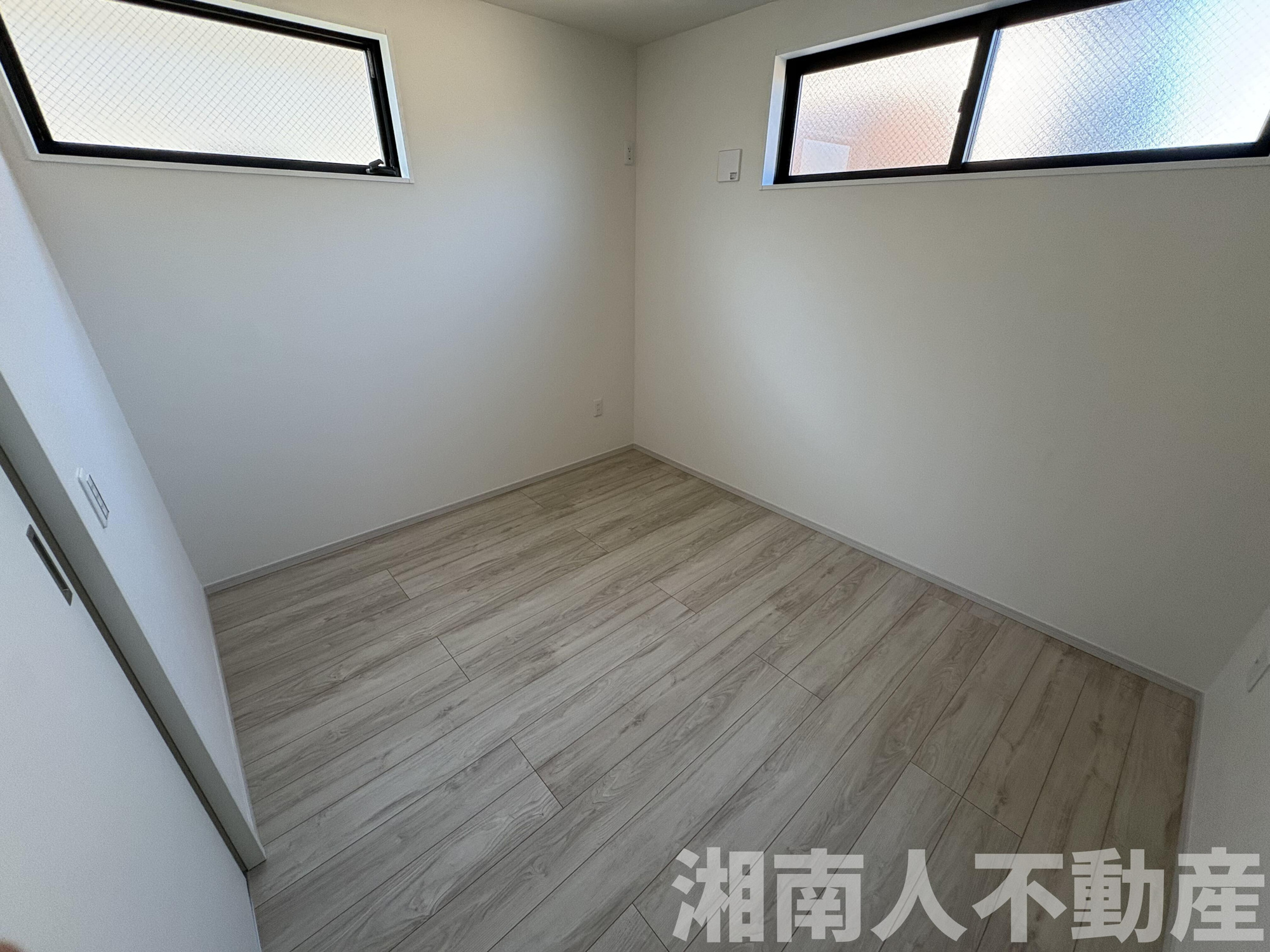 平塚市達上ケ丘１４５４－２，１１，１２新築戸建ての洋室|個人の部屋や寝室として使える洋室です