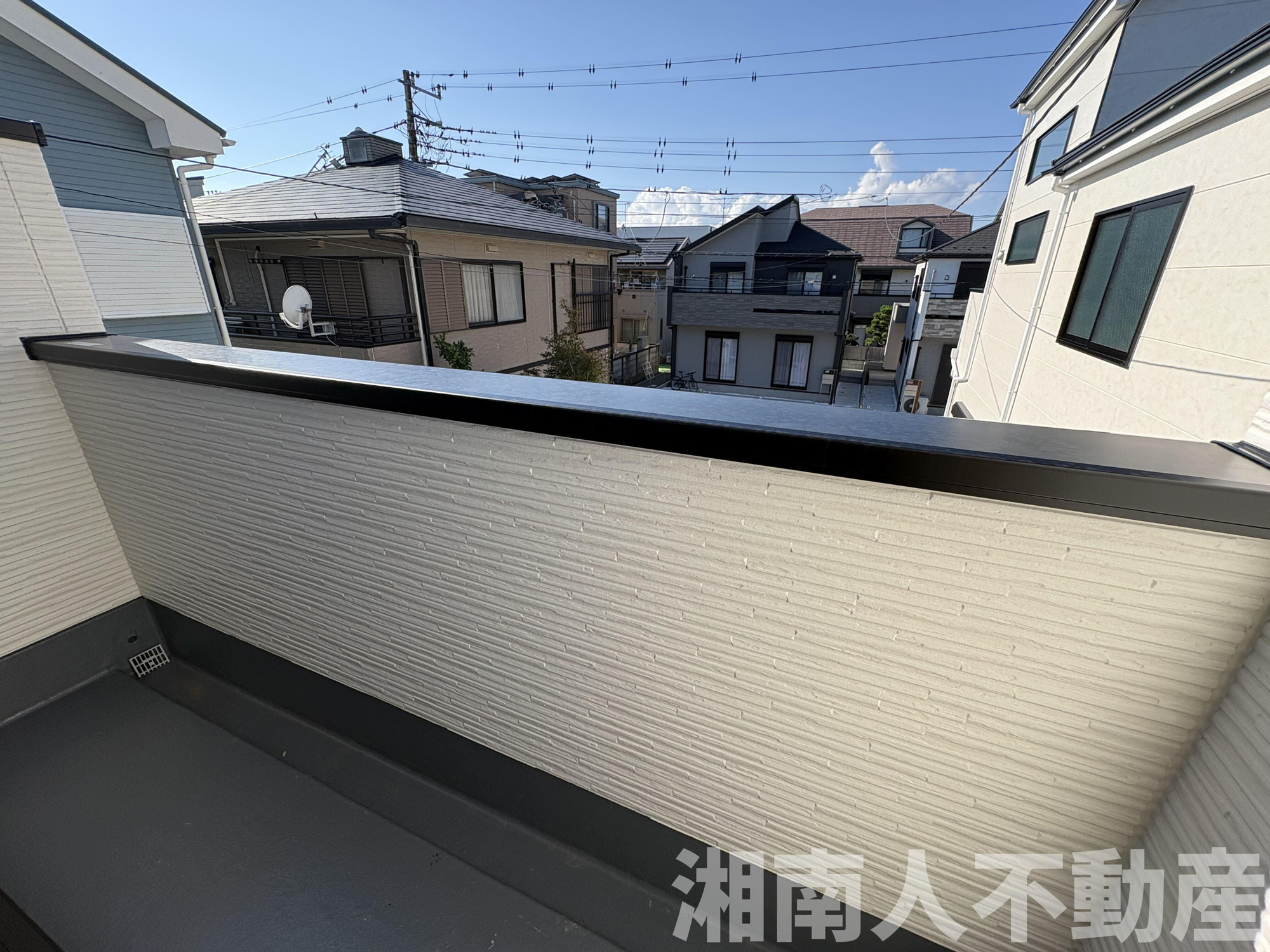 平塚市達上ケ丘１４５４－２，１１，１２新築戸建てのバルコニー|広々としたバルコニーです