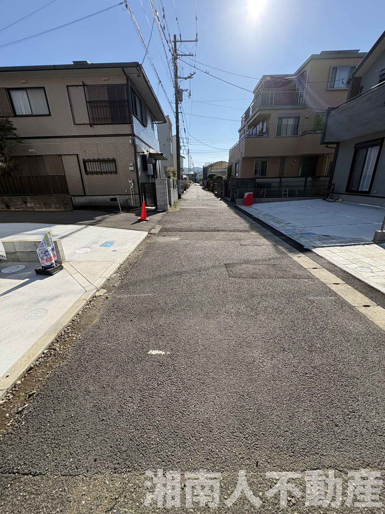 平塚市達上ケ丘１４５４－２，１１，１２新築戸建ての前面道路含む現地写真|前面道路含む現地写真です