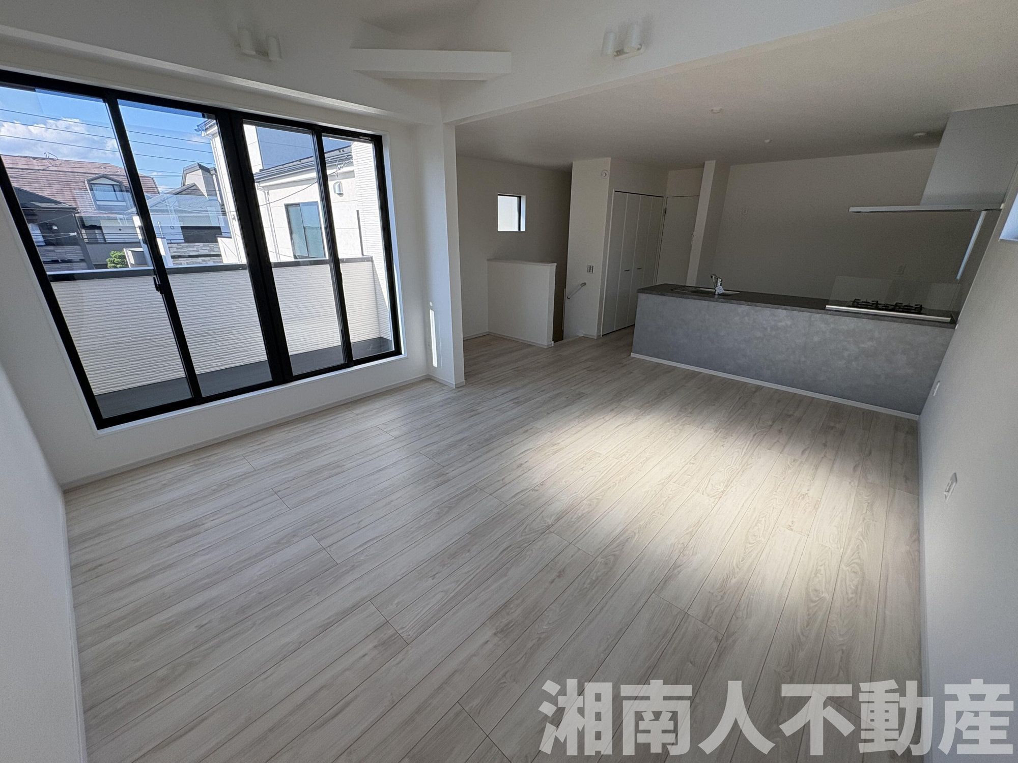 平塚市達上ケ丘１４５４－２，１１，１２新築戸建ての居間・リビング|居間です
