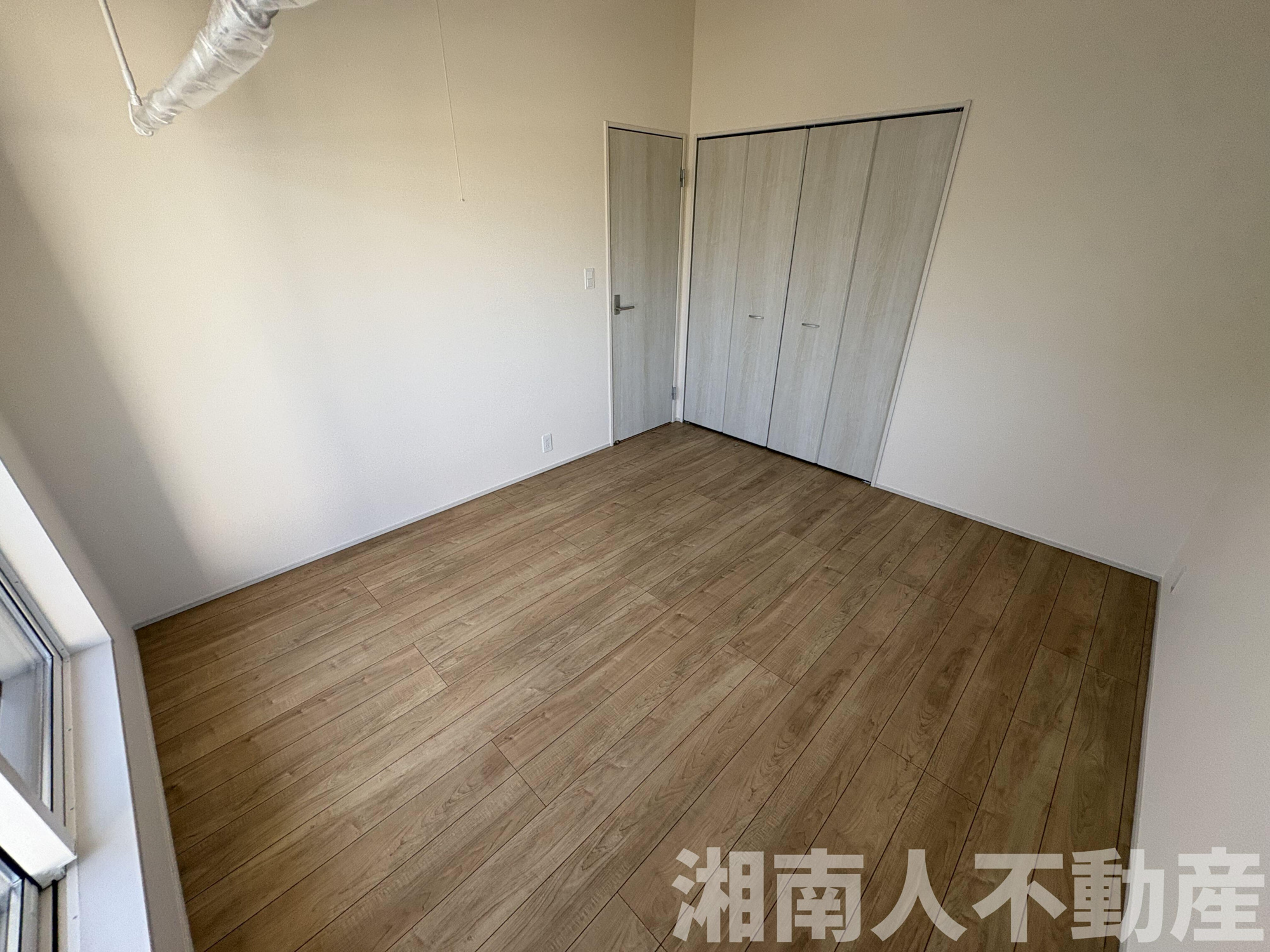 平塚市南原２丁目１４１新築戸建ての洋室|ゆったりした洋室です