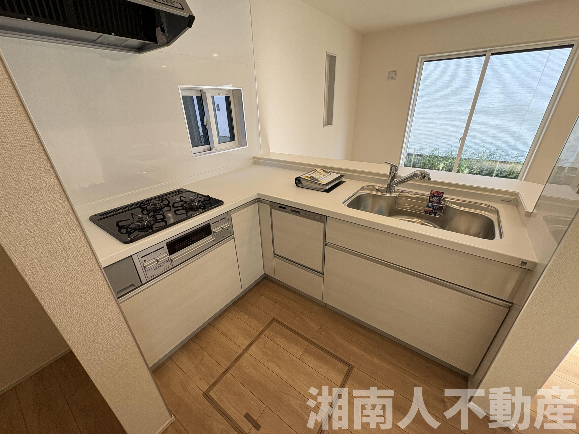 平塚市南原２丁目１４１新築戸建てのキッチン|キッチンでお料理をお楽しみください