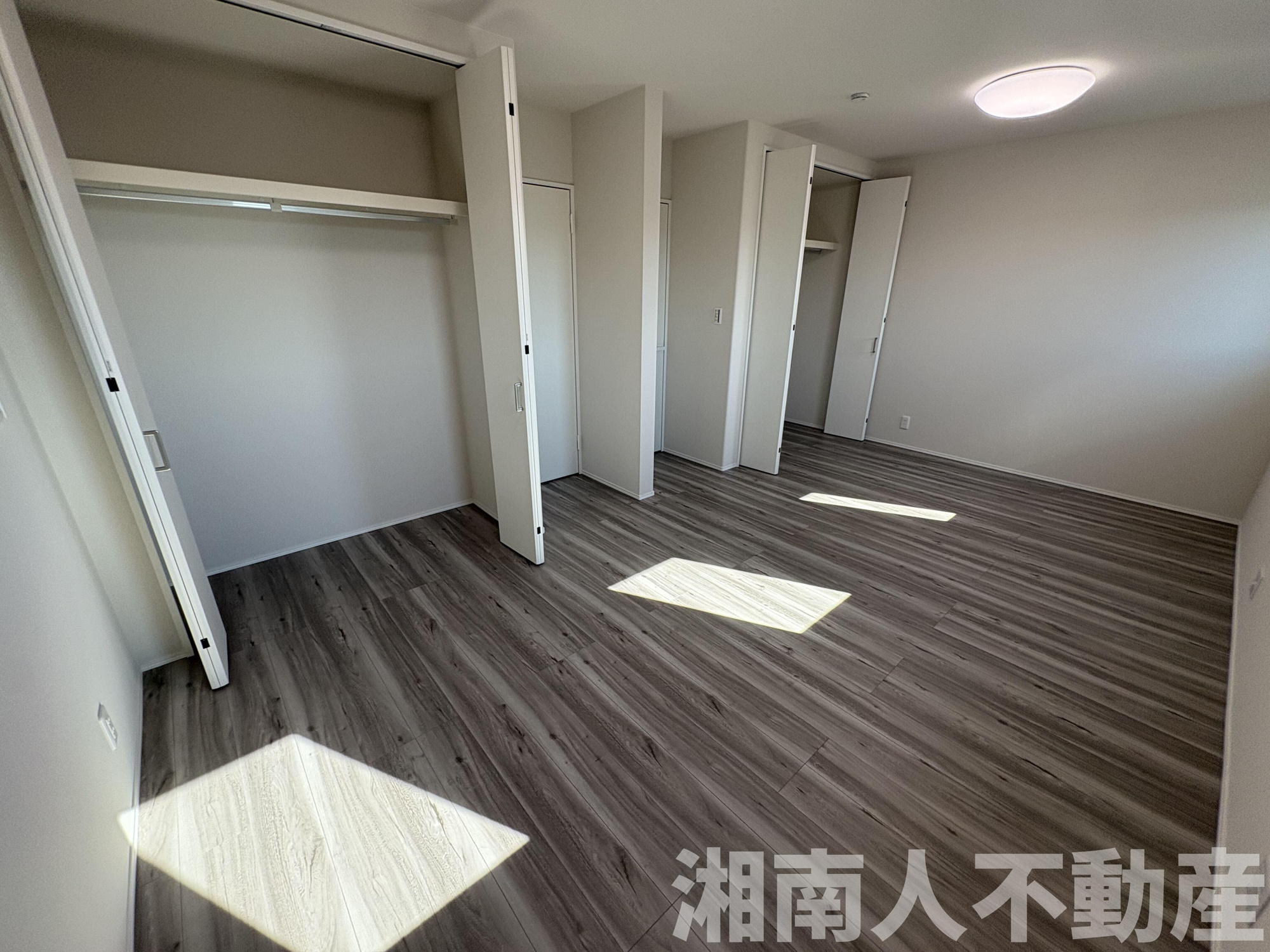 平塚市南原２丁目１１７－４新築戸建ての洋室|個人の部屋や寝室として使える洋室です