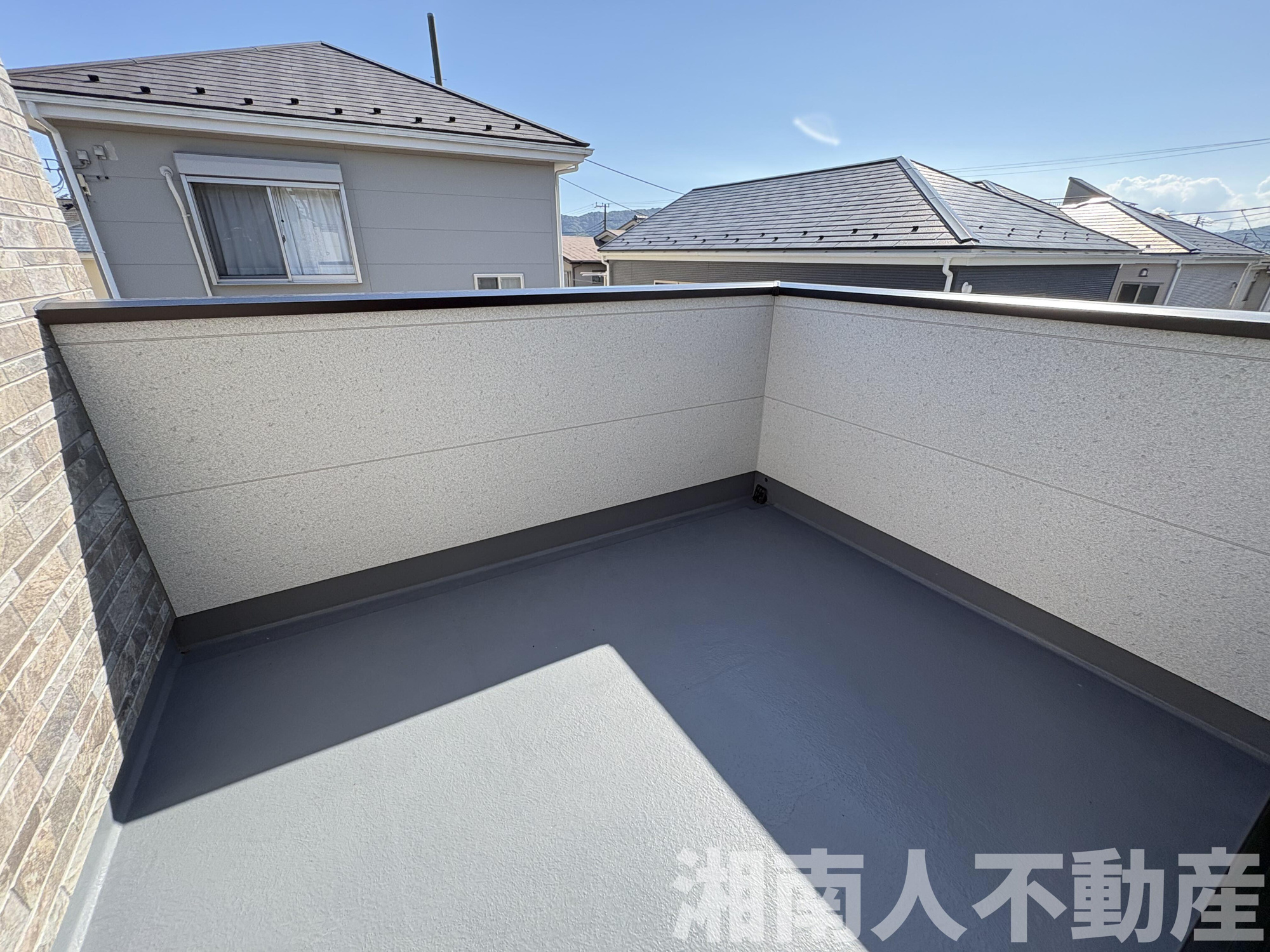 平塚市南原２丁目１１７－４新築戸建てのバルコニー|お洗濯にも便利なバルコニー付き