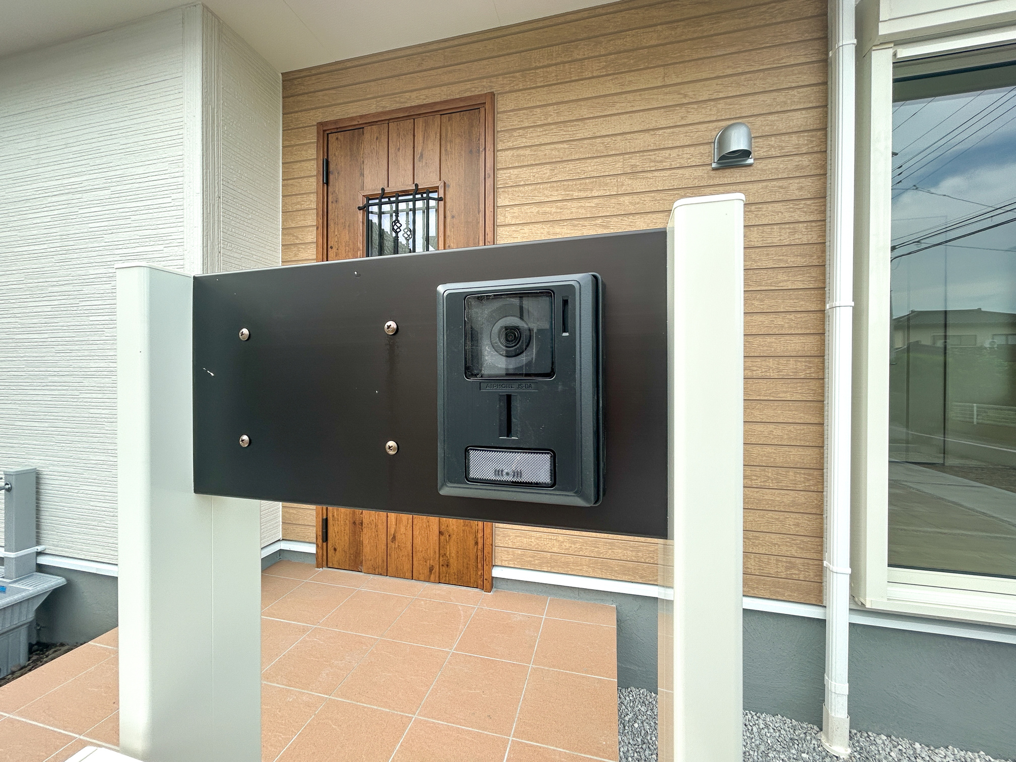 高崎市中豊岡町第5　新築住宅全4棟の防犯設備|録画機能付きのインターフォンで防犯面も安心ですね♪