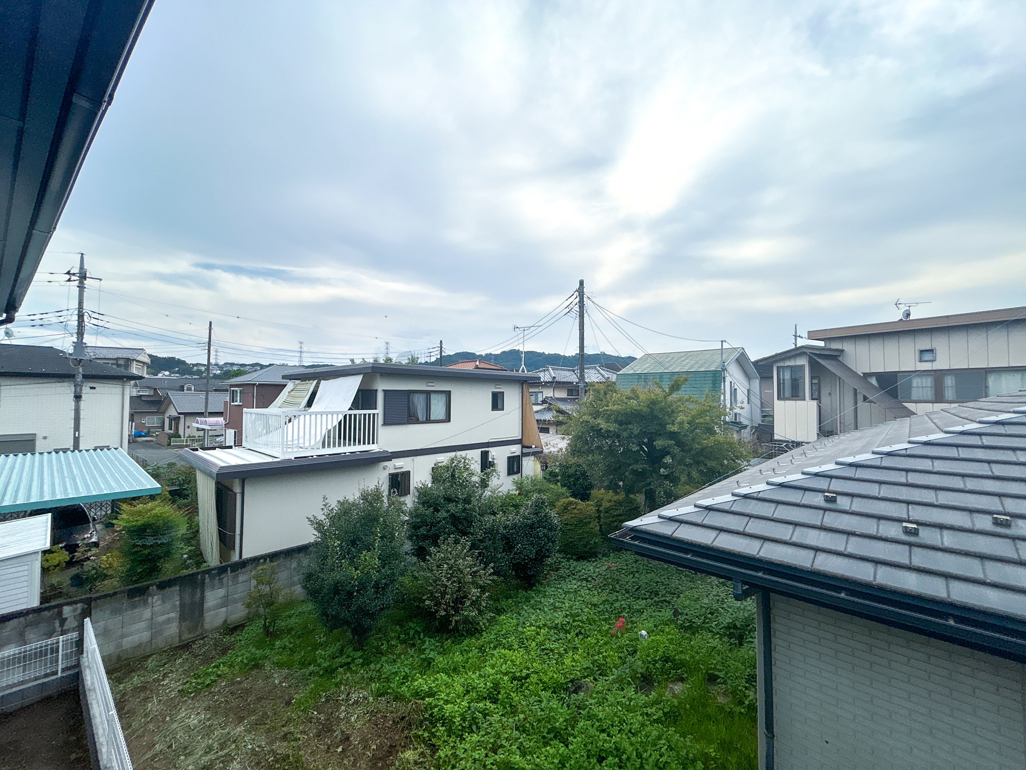 高崎市中豊岡町第5　新築住宅全4棟の展望|低層の一戸建てを中心とした街並みが整然と続き、周辺は高い建物が建っていないので、採光や開放性に恵まれ、空が広く緑の多い閑静な趣を感じる環境です。