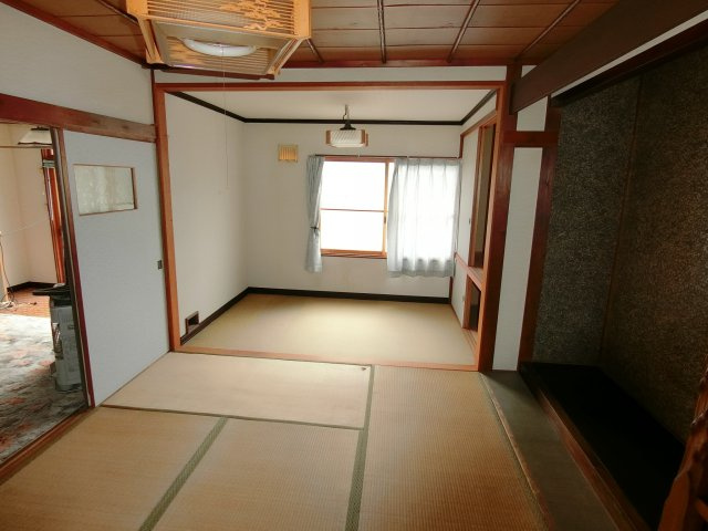 伊達市南稀府町266-69　中古住宅の和室