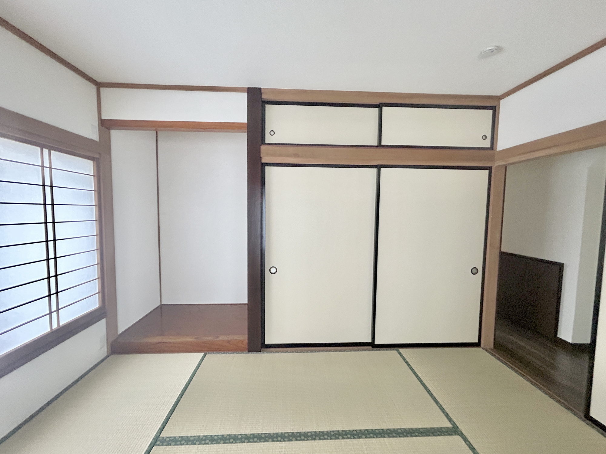 玉村町福島3期　中古住宅の収納|和室の収納スペースは、季節モノや来客用のお布団など、お子様のおもちゃなど収納でき、お部屋にスペースを生まれます。引違い戸でデッドスペースなし！