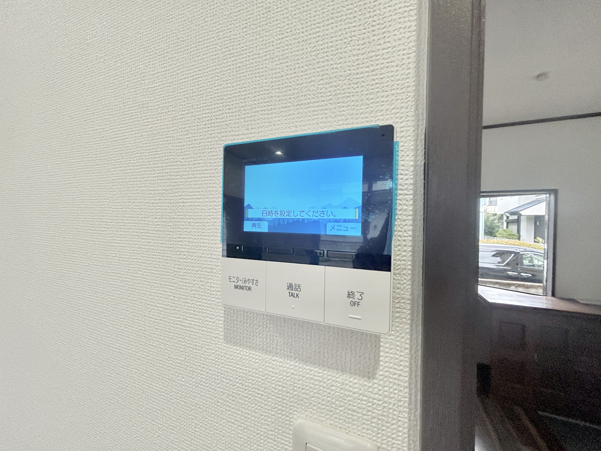 玉村町福島3期　中古住宅のセキュリティ|TVモニタ付きのインターフォンには録画機能もあるので外出時誰が来たのか確認できます♪ 防犯機能も高く、今では必需品です！