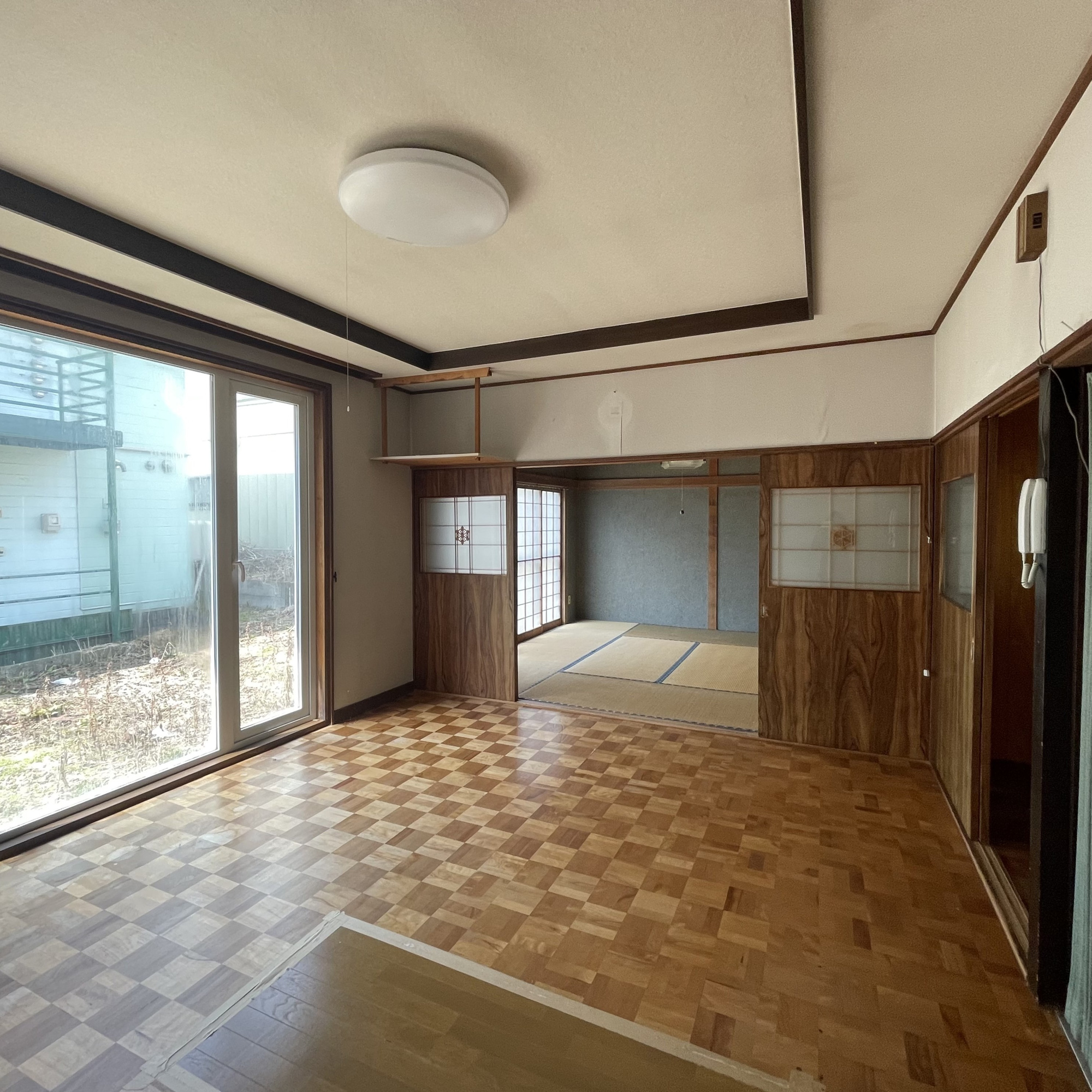 登別市若草町4丁目26-5　中古住宅の居間・リビング