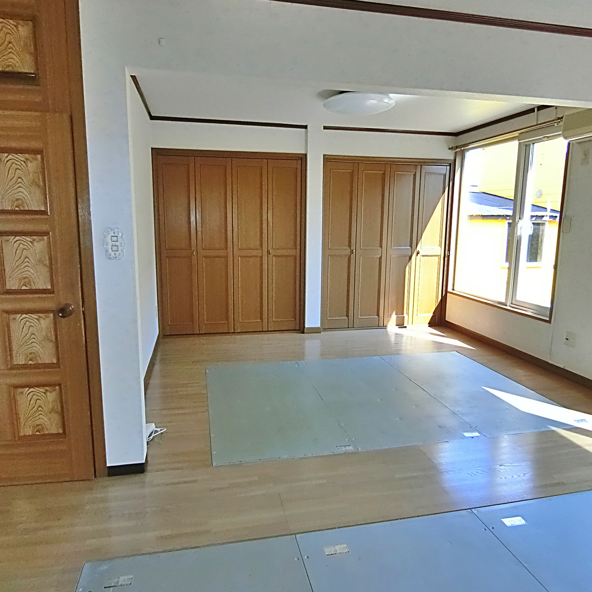 登別市若草町2丁目12-5　中古住宅の居間・リビング