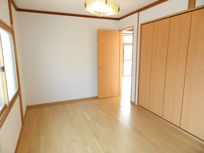 室蘭市港南町1丁目13-7　長屋収益住宅の洋室
