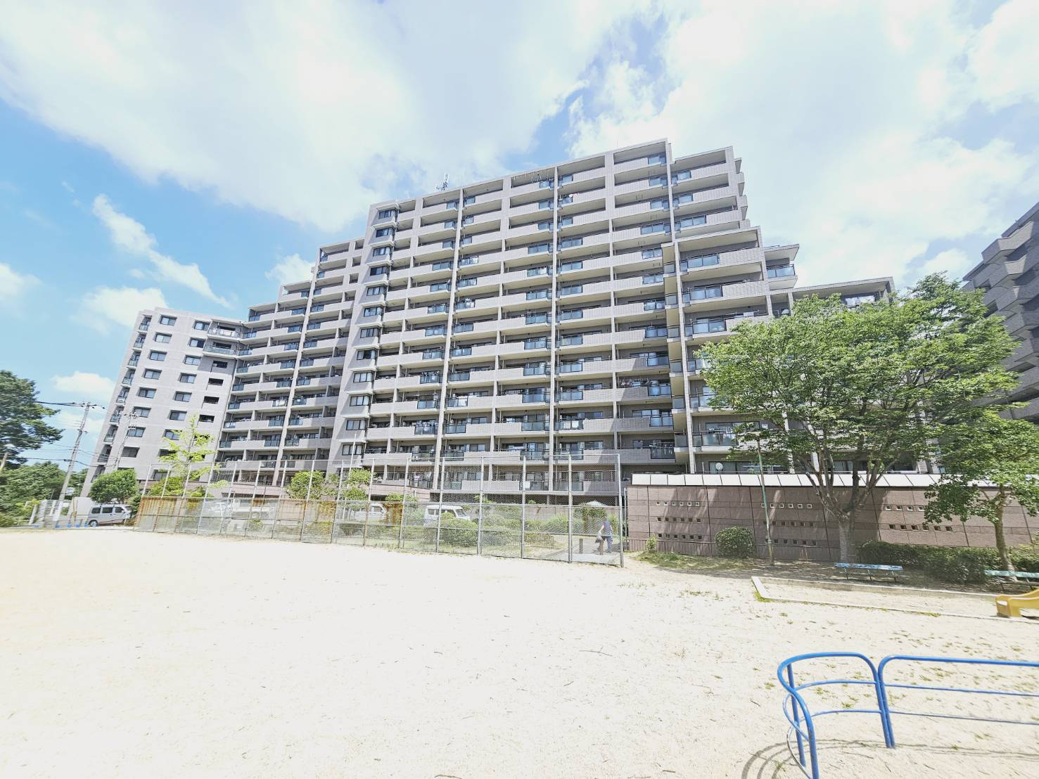 シーアイマンション須磨エクシードの外観|■陽光たっぷり、みどり豊かな須磨丘陵■総戸数173戸のビックコミュニティ