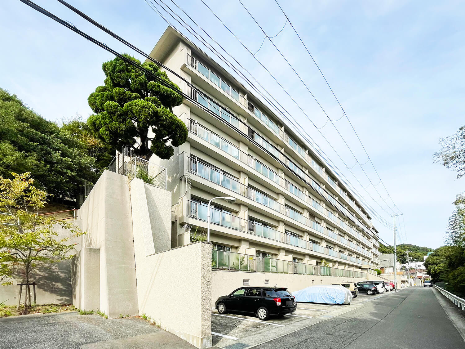 岡本パークマンションの外観