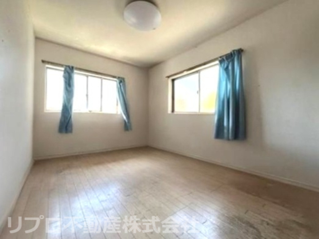 柏市南増尾３丁目戸建の洋室|２階洋室　　　※CG加工により残置物を撤去したイメージ画像です。