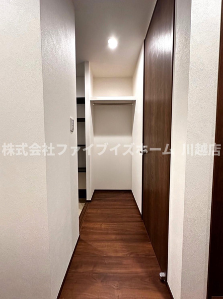 【富士見東みずほ台沢 1号棟　玄関】