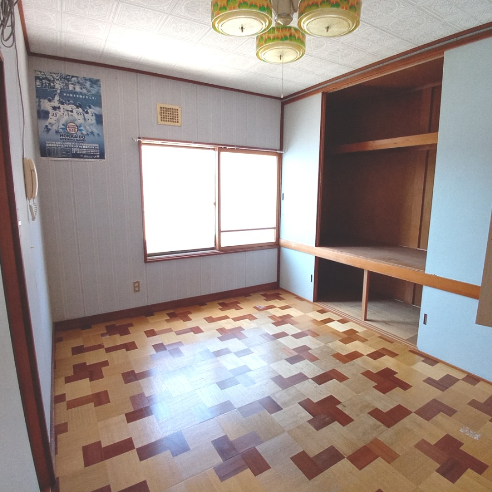 登別市片倉町4丁目21-1　中古住宅の洋室